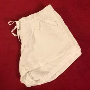 Old Navy Shorts - Old Navy Drawstring Shorts (White, size 10) Old Navy Shorts - Old Navy Drawstring Shorts (White, size 10)
